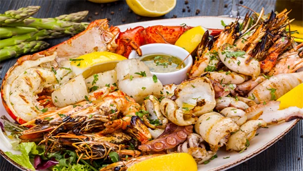 Seafood on the Turkish Riviera. What types of fish are there and how are they prepared?