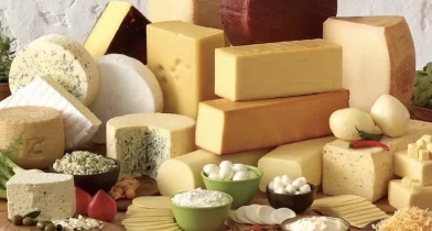 Die türkische Küche ist die Heimat vieler einzigartiger Geschmacksrichtungen, einschließlich der Käsesorten