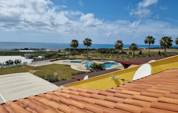 A Remarkable Fully Furnished Villa in Alanya. Great Location with Walking Distance to sea in Alanya
