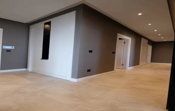 Einladender Komplex mit bezugsfertigen Wohnungen in Beylikdüzü Istanbul, geeignet für Investitionen