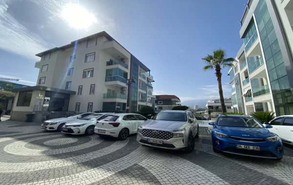 Ruhiges Wohnen in Kestel an der Küste in einem Boutique-Komplex mit luxuriösen Wohnungen