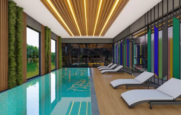 Vackert projekt i lyxhotellstil under uppbyggnad omgivet av natur