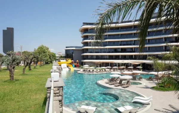 Timeless resort style apartments for sale in Kargicak, an ideal place for a serene lifestyle