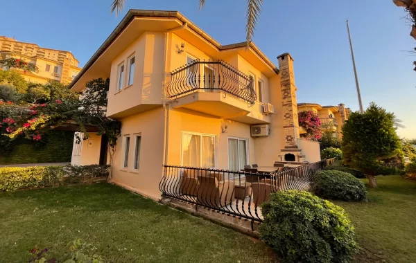 Charmante renovierte Villa in Kargicak, diese Region ist für ihre herrliche Küste bekannt