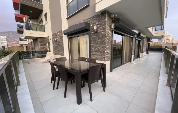Bezugsfertige Duplex Wohnung mit perfekter Lage, nahe zum Meer in Alanya, Kestel