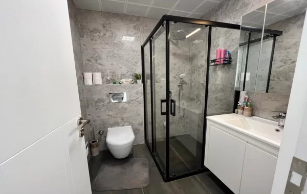 Bezugsfertige Duplex Wohnung mit perfekter Lage, nahe zum Meer in Alanya, Kestel