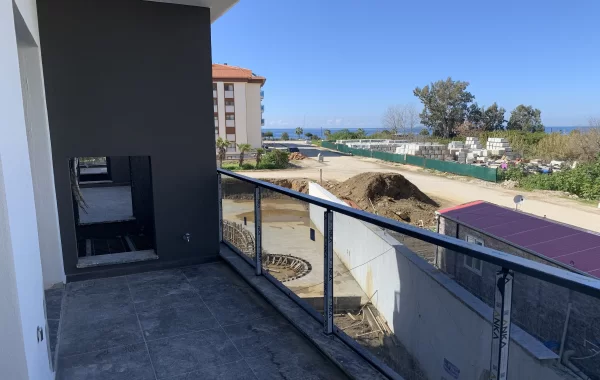 Gehobener Komplex in Kestel, sehr nahe zum Strand und mit vielen sozialen Einrichtungen