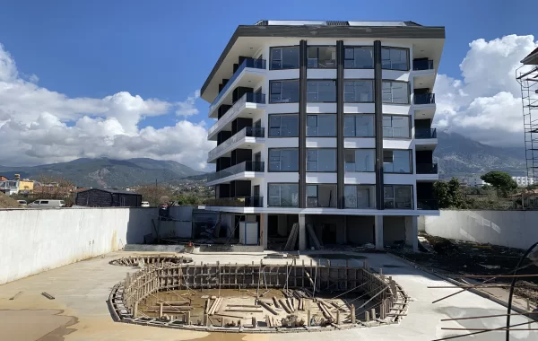 Gehobener Komplex in Kestel, sehr nahe zum Strand und mit vielen sozialen Einrichtungen
